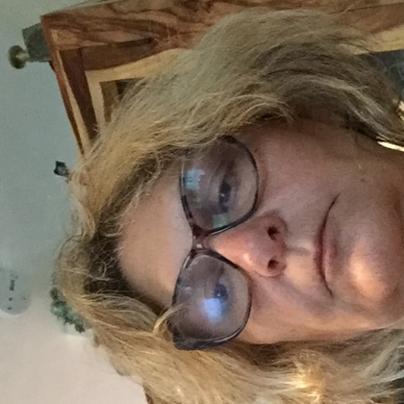 Meet your Posher, Marina - Picture 1 of 1